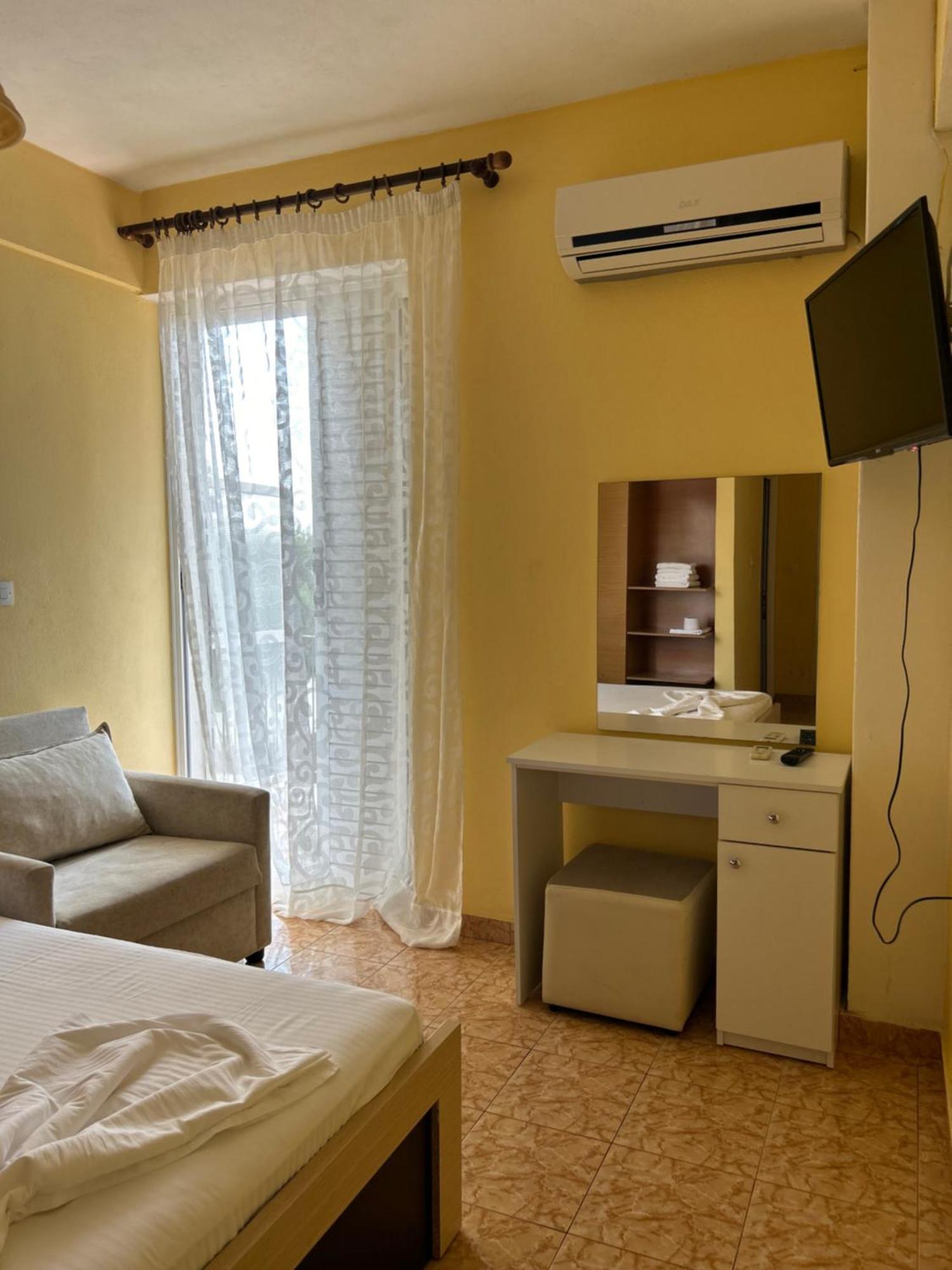 Areti Rooms Hotel Himarë Exteriér fotografie